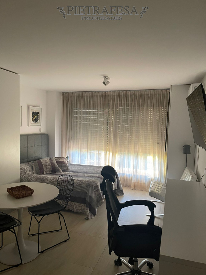 Apartamento ID.13923 - Monoambiente en 21 de Setiembre - Tercer piso - Amueblado