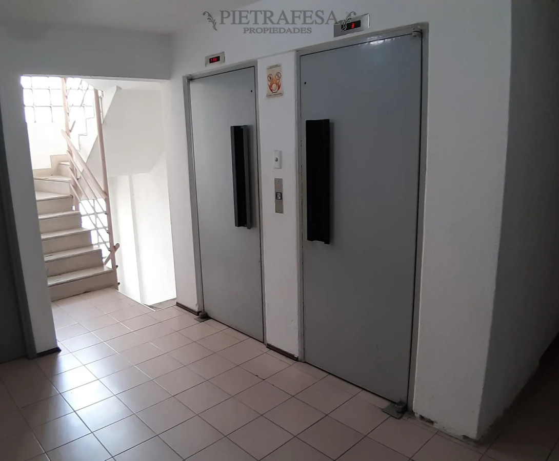 Apartamento ID.16512 - Venta de apartamento, monoambiente, 1 baño CON RENTA . Cordón 