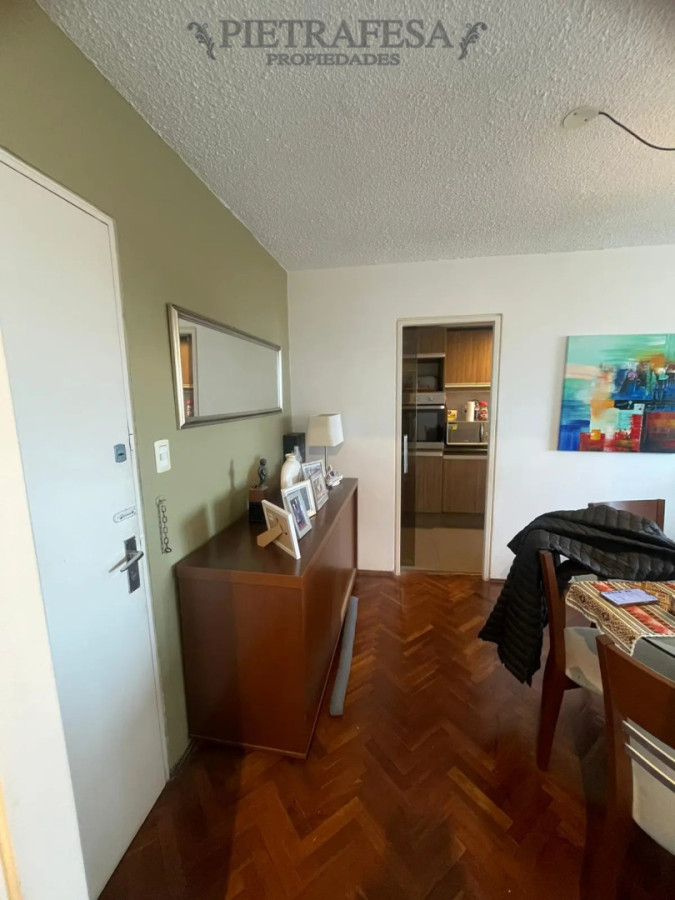 Apartamento ID.15960 - Apartamento en alquiler, 2 dormitorios, 1 baño, terraza lavadero. Centro.