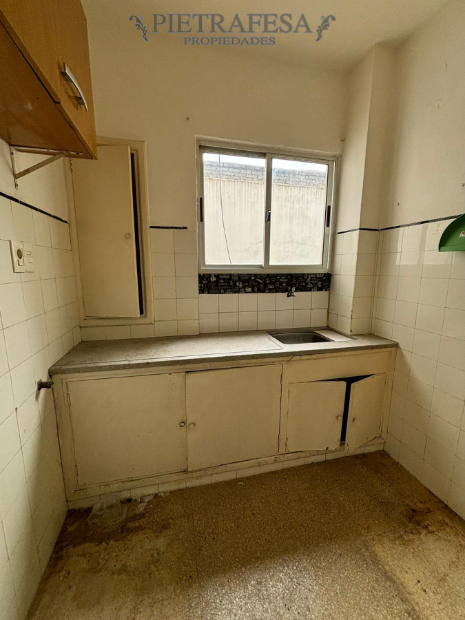 Apartamento ID.7716 - Apartamento en venta 2 dormitorios, 1 baño-Doctor Mario Cassinoni -Tres Cruces