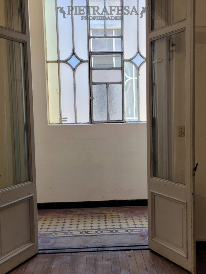 Apartamento ID.5720 - Apartamento en alquiler 3 dormitorios, 1 baño en  Julio Herrera y Obes - Centro 