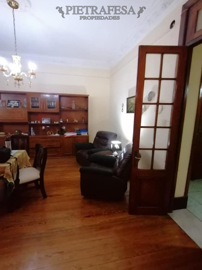Apartamento ID.3023 - Apartamento en venta, 2 dormitorios, 1 baño, Cerro Largo, Centro.