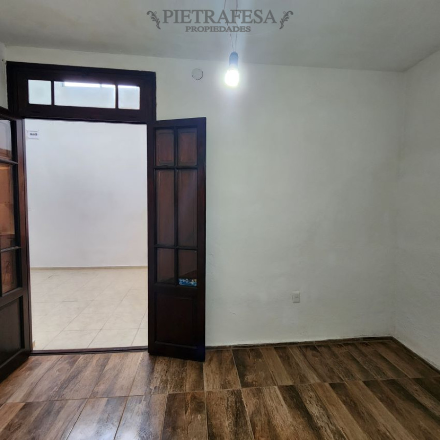 Apartamento ID.7016 - Apartamento en venta con renta, 2 dormitorios, 1 baño y azotea-Estero Bellaco- La Blanqueada