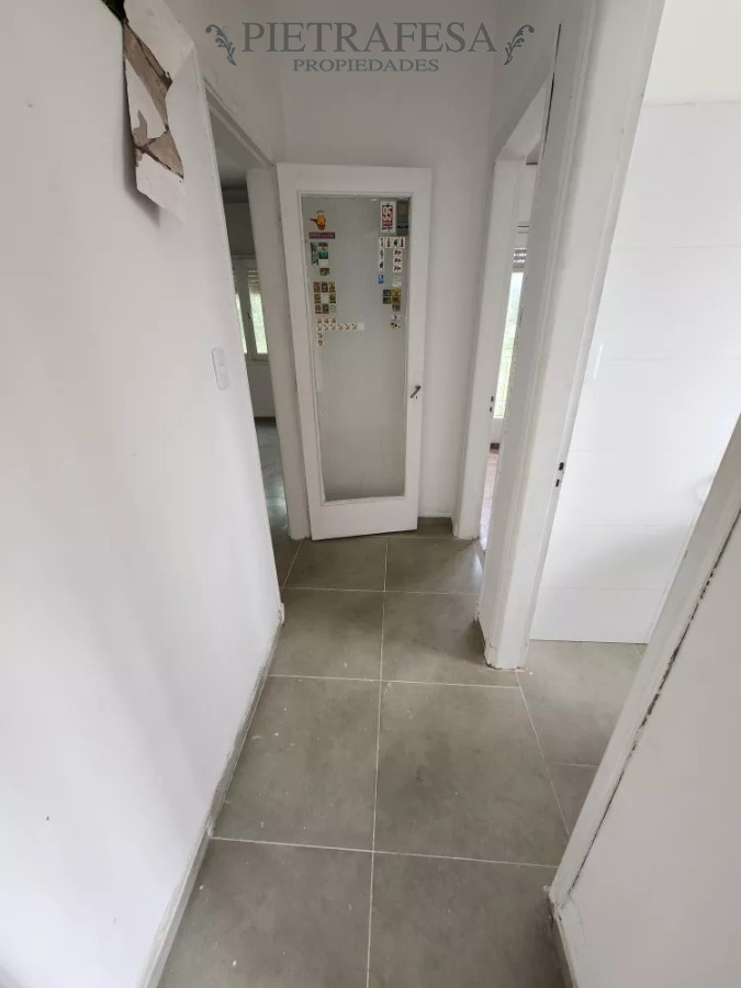 Apartamento ID.8307 - Apartamento en venta 2 dormitorios, 1 baño y balcón-Av. San Martín-Cerrito