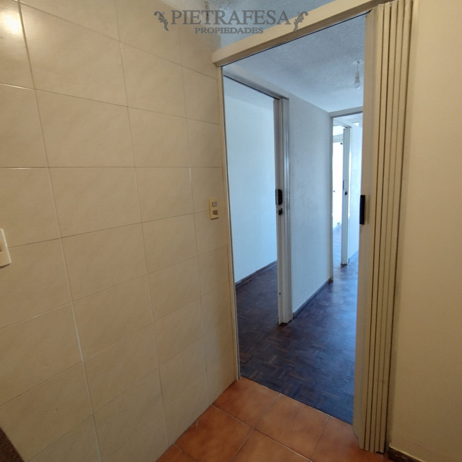 Apartamento ID.14628 - Monoambiente en alquiler con divisiones y terraza