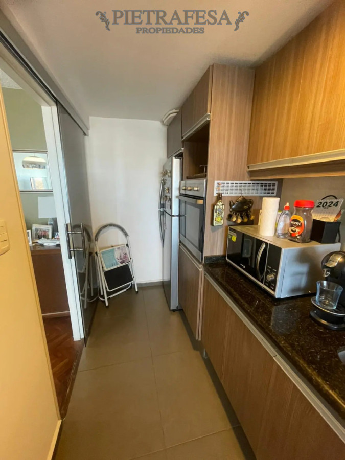 Apartamento ID.15960 - Apartamento en alquiler, 2 dormitorios, 1 baño, terraza lavadero. Centro.