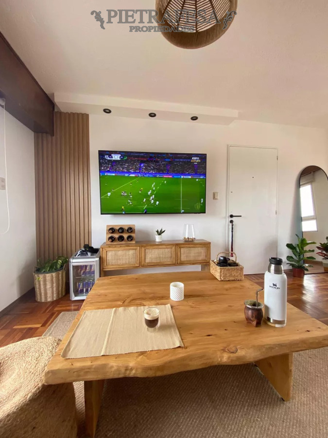 Apartamento ID.10782 - Apto en venta 2 dormitorios, 1 baño y balcón-Malvin 