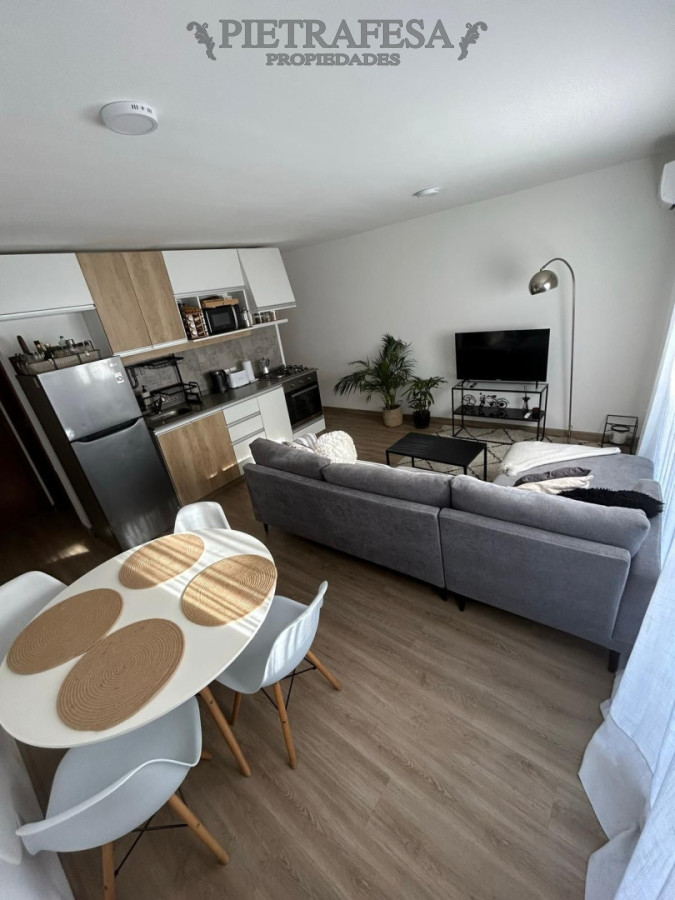 Apartamento ID.15087 - Apartamento en venta, 2 dormitorios, 1 baño, terraza con parrillero. Palermo.