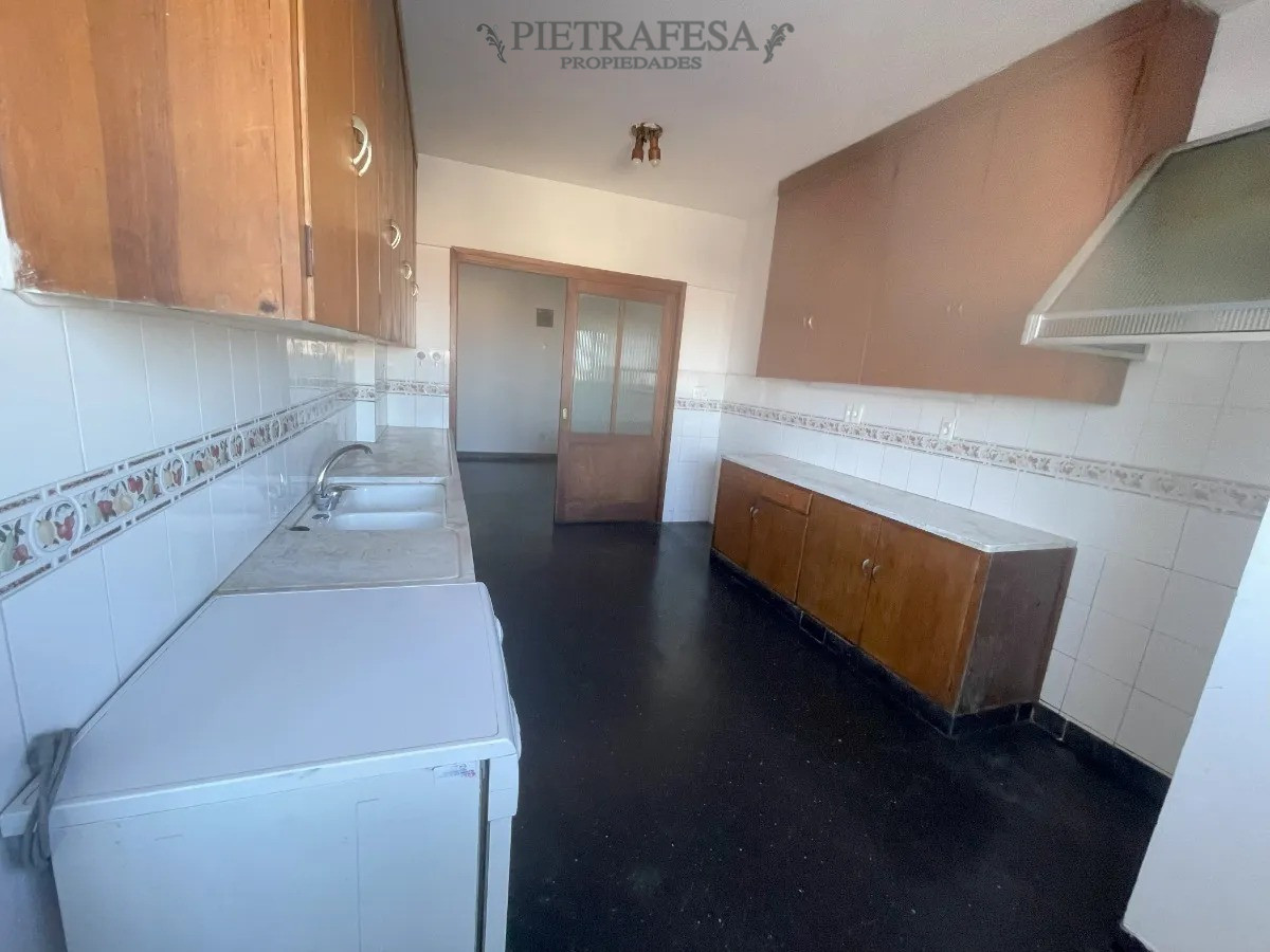 Apartamento ID.13463 - Apto en venta 3 dormitorios 3 baños, gje- Cordón