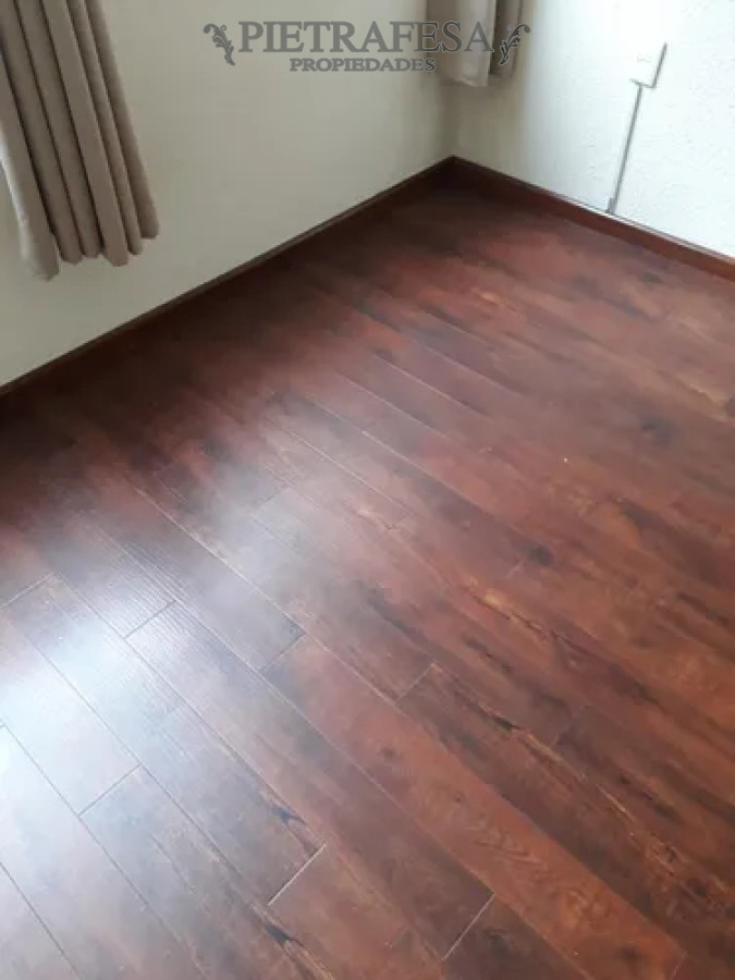 Apartamento ID.13593 - Apartamento en alquiler, 2 dormitorios, 1baño. Malvin Norte.