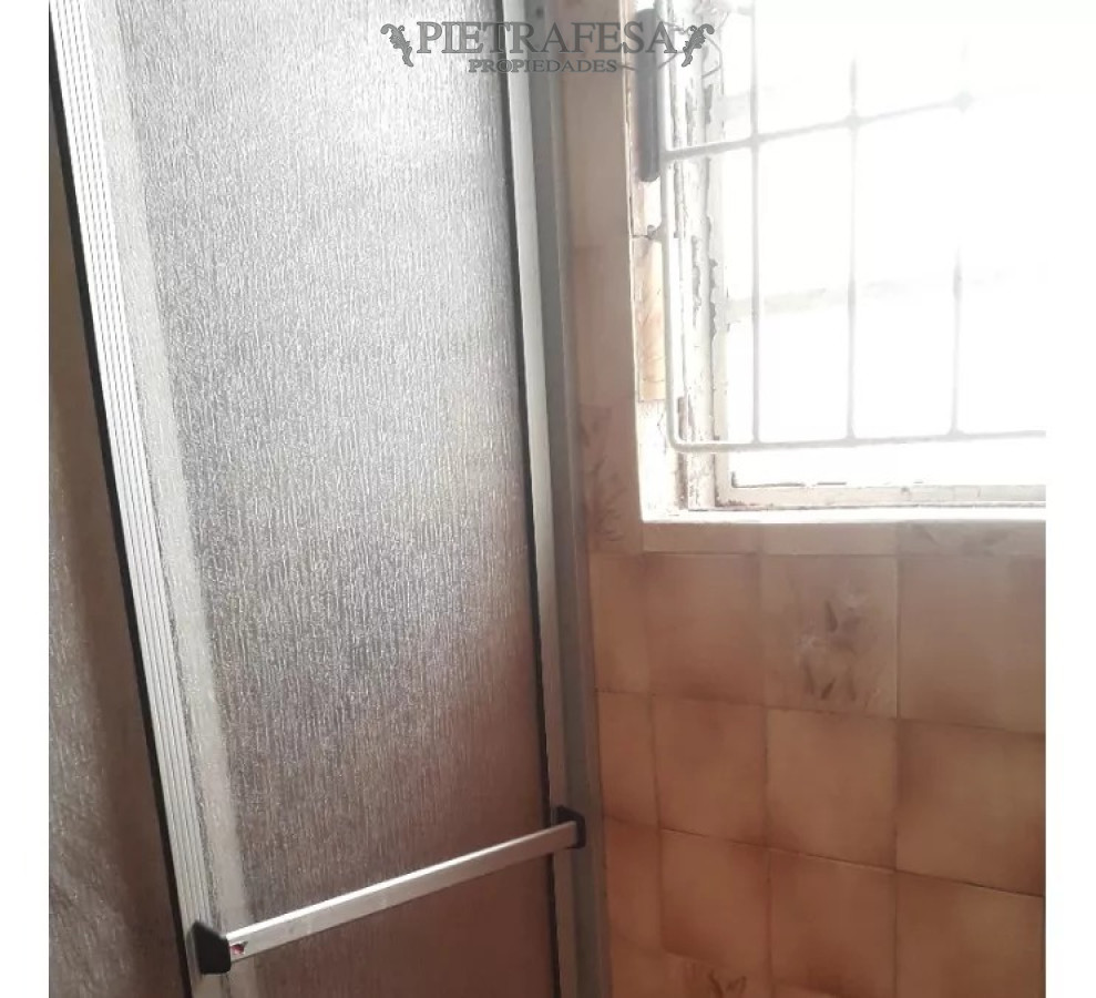 Apartamento ID.11417 - Apto con renta 2 dormitorios, 1 baño, azotea-Goes 