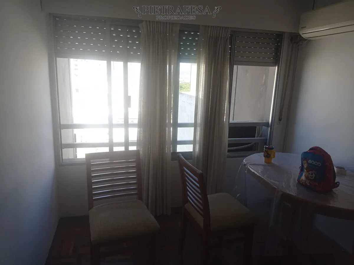 Apartamento ID.15034 - Apartamento en venta, 2 dormitorios, 1 baño, terraza. Centro.