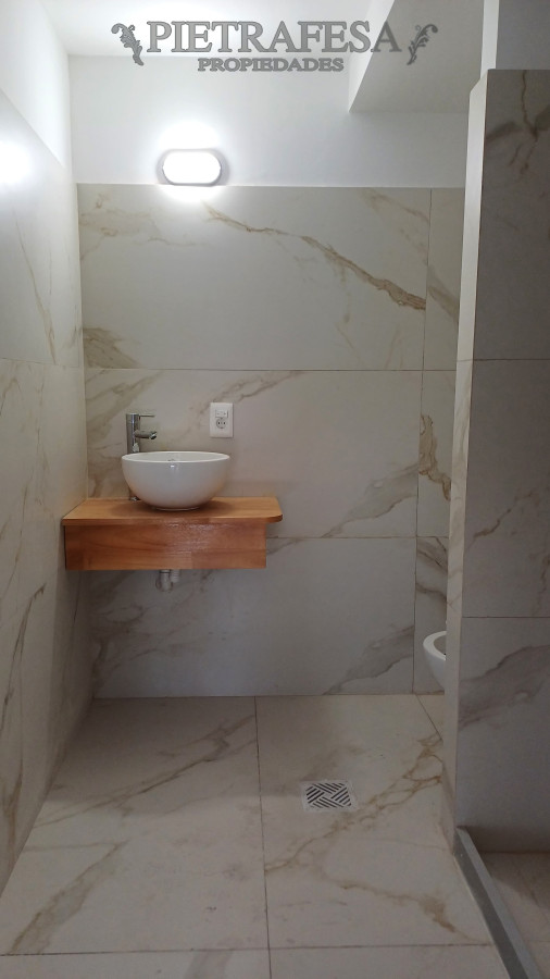 Apartamento ID.13721 - Dúplex en venta, 2 dorm, 1 baño, garaje-Tres Cruces