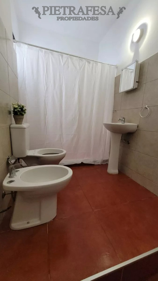 Apartamento ID.11908 - Apto con renta 2 dormitorios, 1 baño- Cordón 