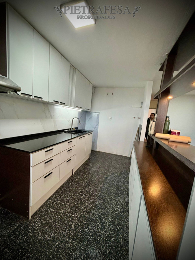 Apartamento ID.4531 - Apartamento en venta 3 dormitorios, 1 baño, terraza - Cno Carrasco-Malvin Norte