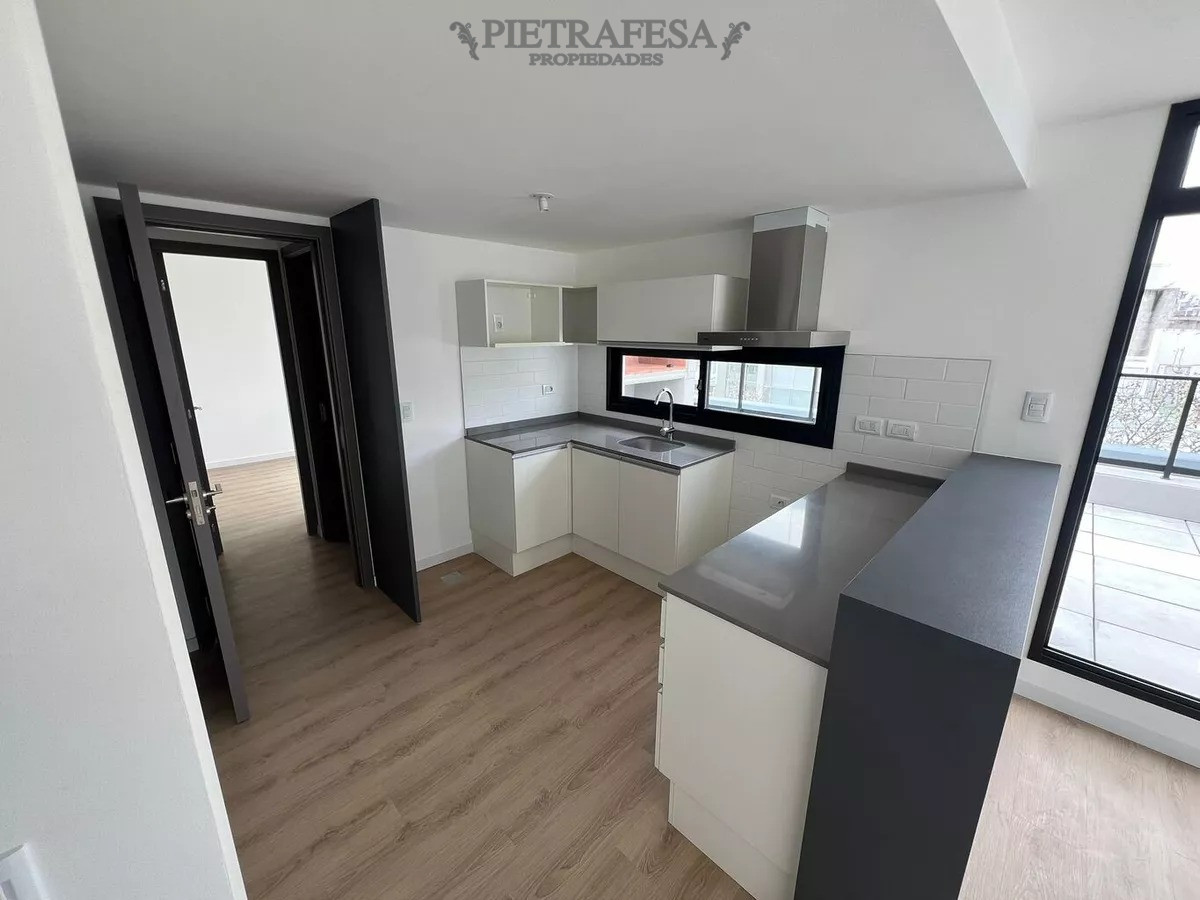 Apartamento ID.11448 - Apto a estrenar 4 dormitorios, 2 baños y terraza-Centro