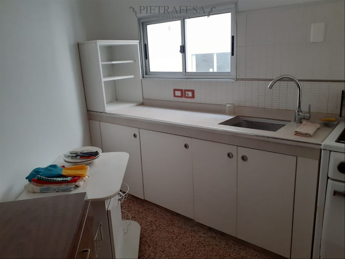 Apartamento ID.8849 - PH en venta con renta, 2 dormitorios, 1 baño y patio-Buceo