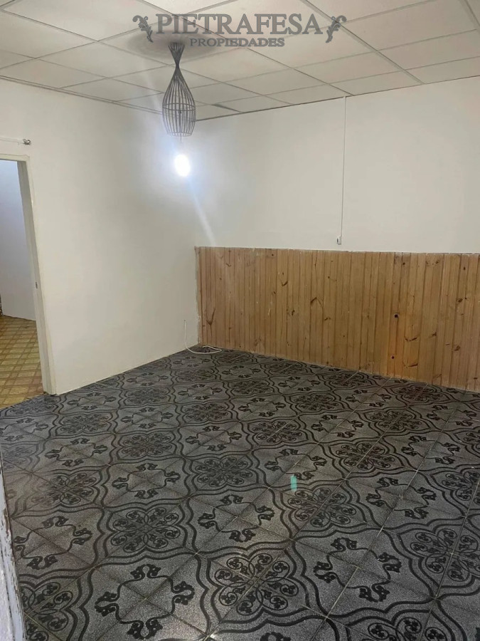 Apartamento ID.5170 - Apartamento con renta 2 dormitorios, 1 baño y patio- Juan Francisco Martínez -Villa Española