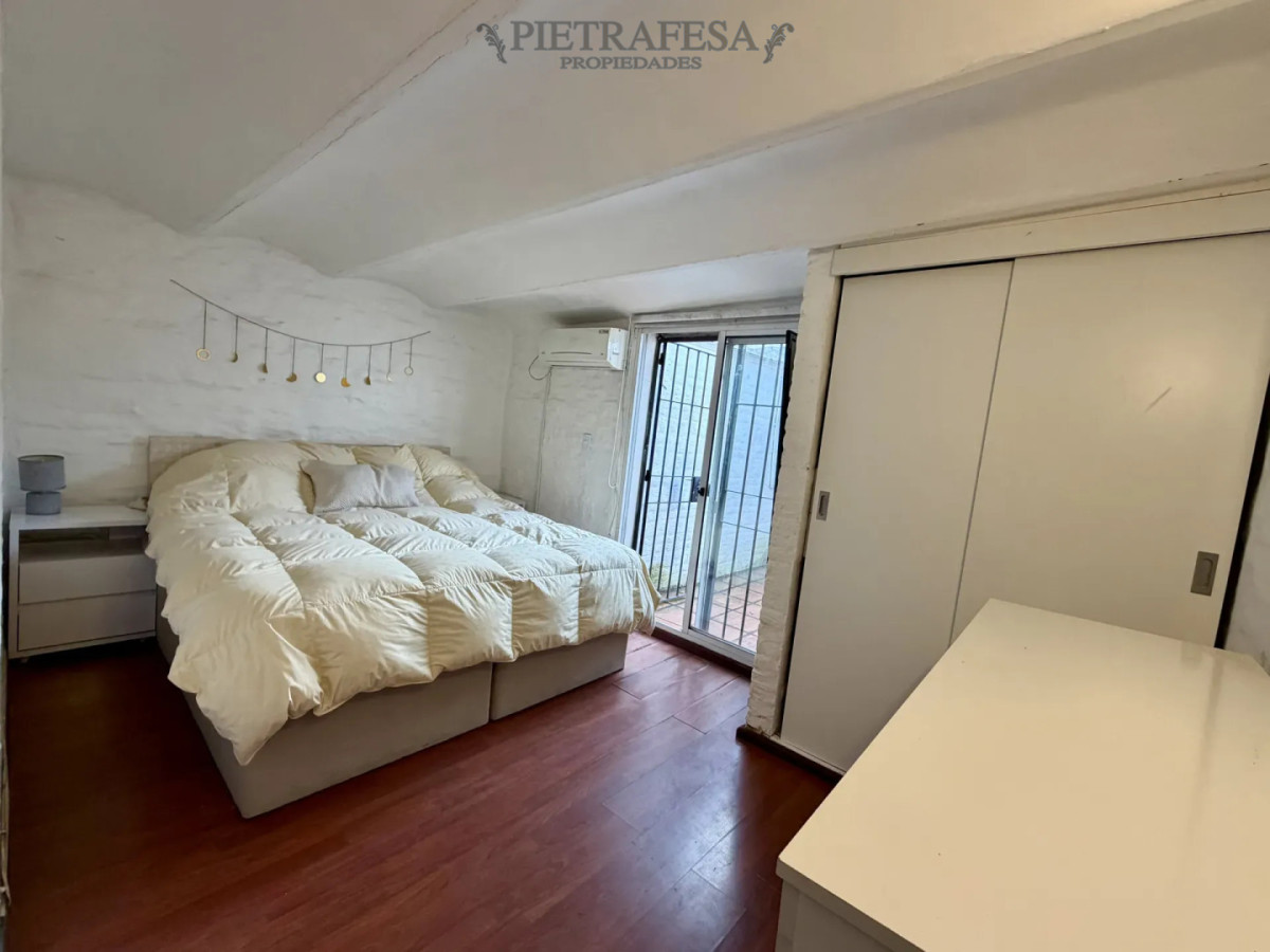 Apartamento ID.15759 - Apartamento en venta, 2 dormitorios, 1 baño, terraza, patio. Cordón.