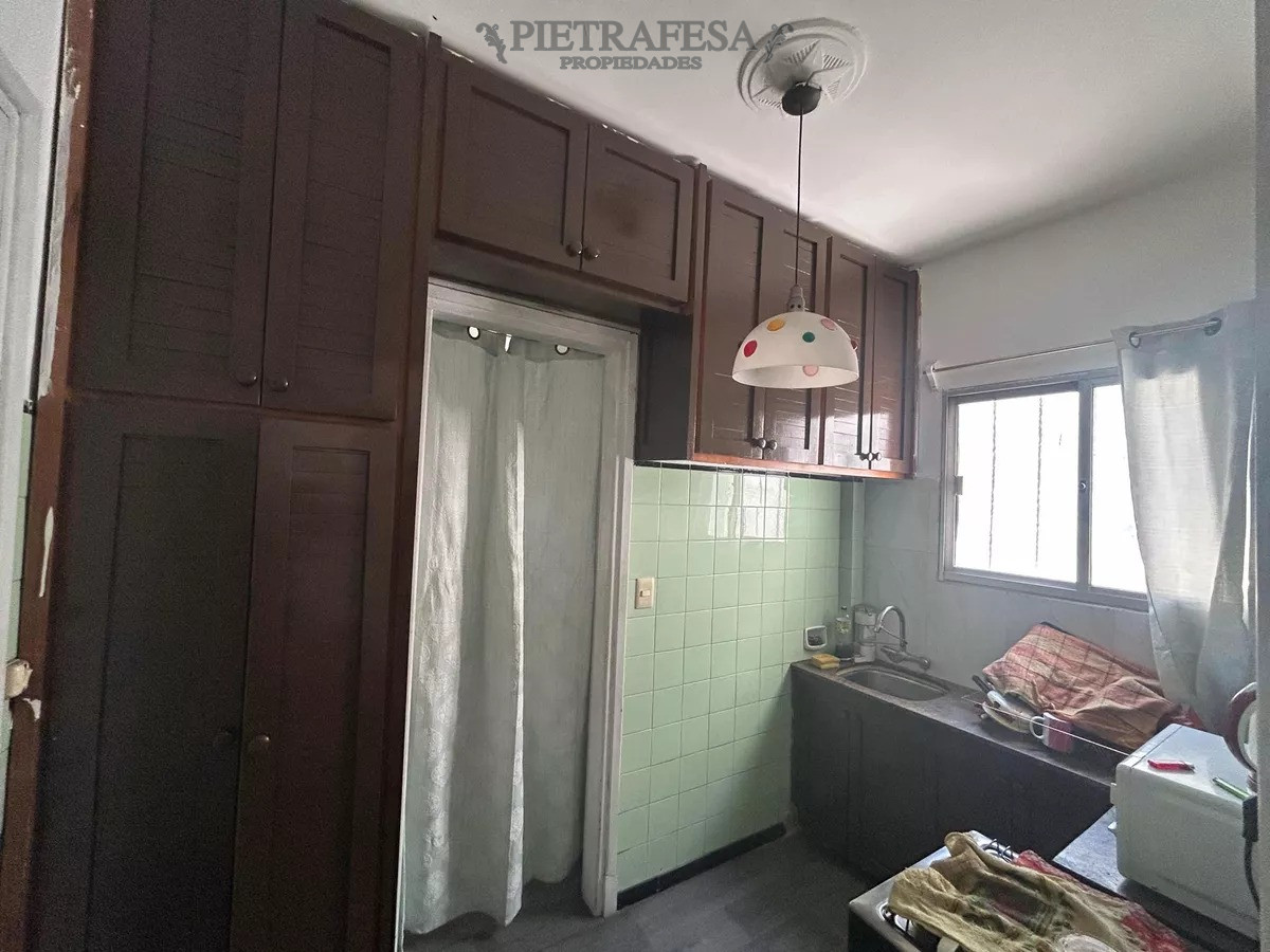 Apartamento ID.11700 - Apto en venta 2 dormitorios, 1 baño, balcón-Centro