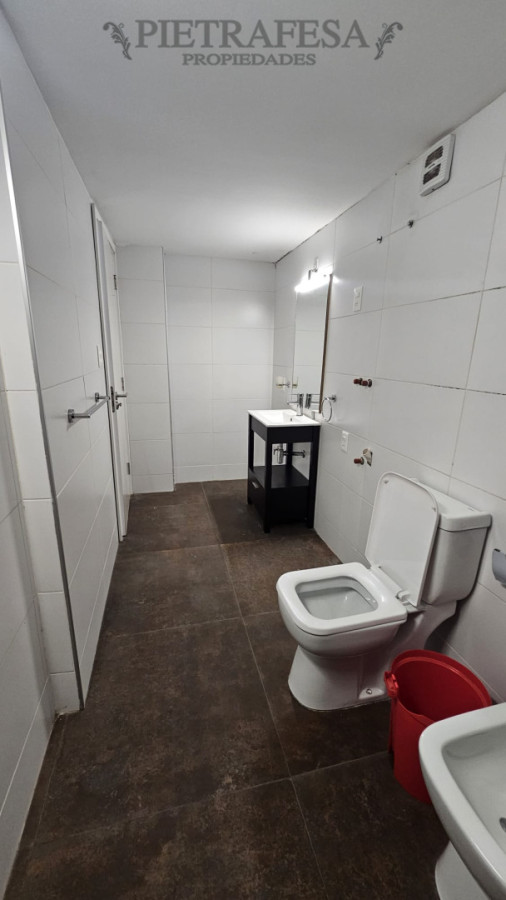 Apartamento ID.8119 - Apartamento en alquiler, 1 dormitorios, 1 baño y patio-Magallanes- Palermo