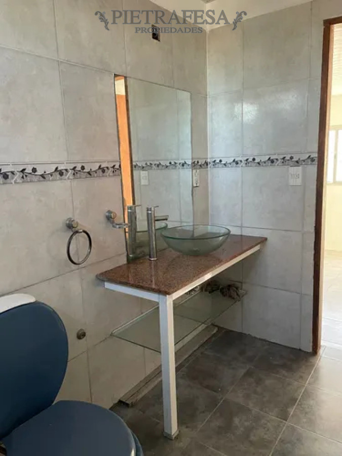 Apartamento ID.13899 - Apartamento en alquiler, 3 dormitorios, 2 baños. Colon.