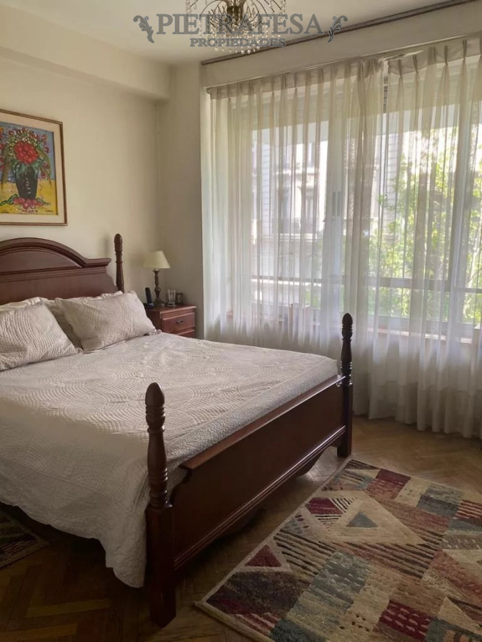 Apartamento ID.6052 - Apartamento en venta 4 dormitorios, 3 baños y patio- Zelmar Michelini -Centro