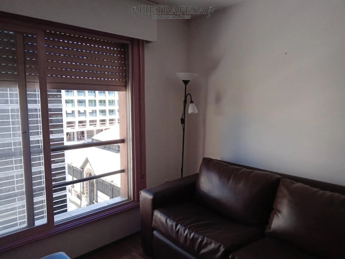 Apartamento ID.15262 - Apartamento en venta, 2 dormitorios, 1 baño, terraza lavadero. Centro.