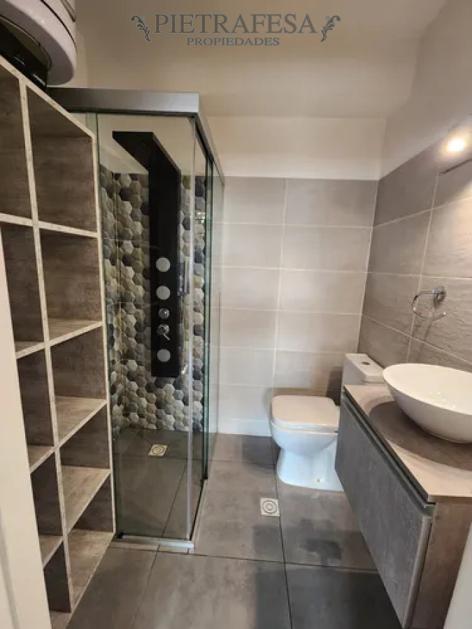 Apartamento ID.13905 - Apartamento en alquiler, monoambiente, 1 baño, garaje. Centro.