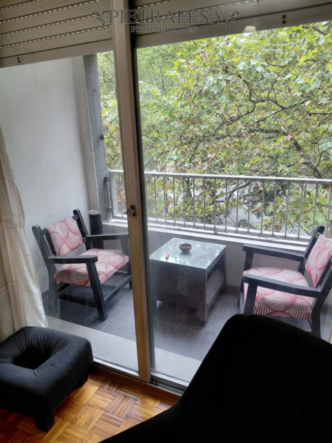 Apartamento ID.15799 - Apartamento en venta, 3 dormitorios, 2 baños, terraza, garaje. Centro.