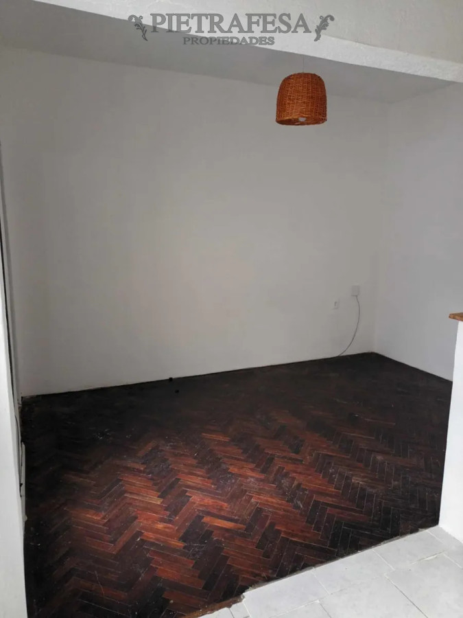 Apartamento ID.13938 - Apto en alquiler, 1 dormitorio, 1 baño, patio-Cerrito