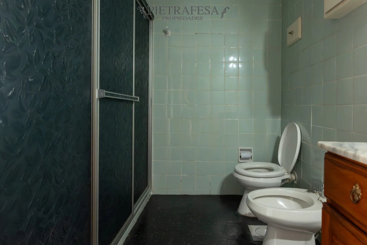 Apartamento ID.15435 - Apartamento en venta, 2 dormitorios, 1 baño, terraza lavadero. Aguada.