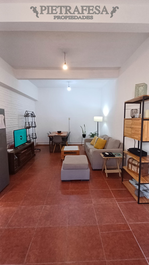 Apartamento ID.12395 - Apto en alquiler  1 dormitorio, 1 baño y patio-Jacinto Vera, 