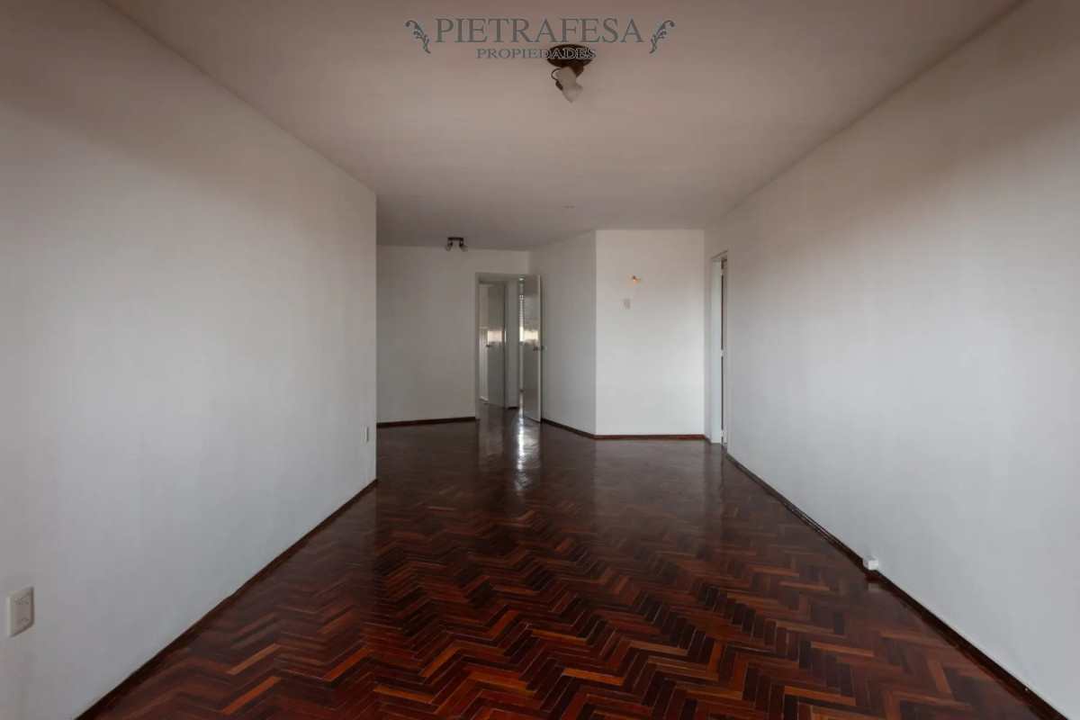 Apartamento ID.15435 - Apartamento en venta, 2 dormitorios, 1 baño, terraza lavadero. Aguada.