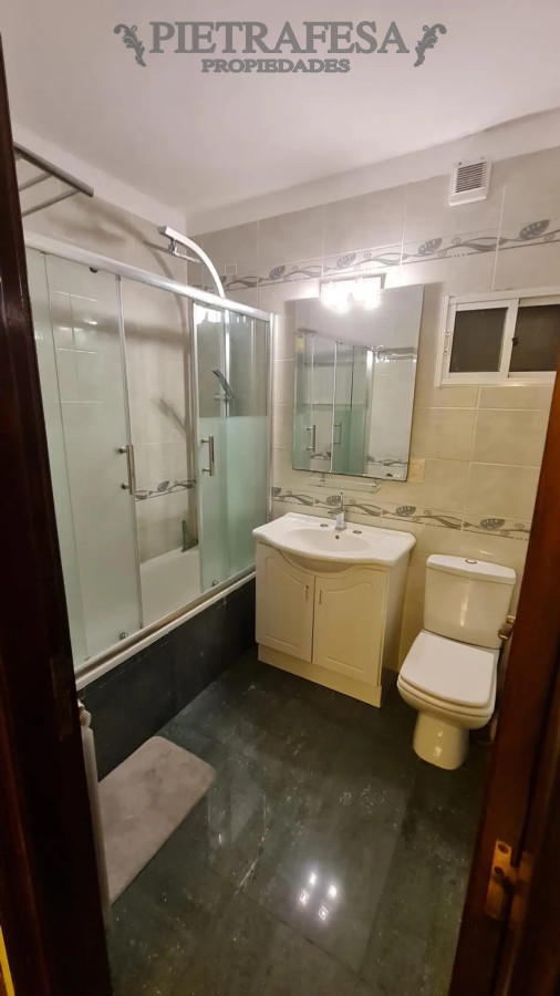 Apartamento ID.12681 - Apartamento en alquiler, 2dormitorios, 1baño, terraza, amueblado. Pocitos.