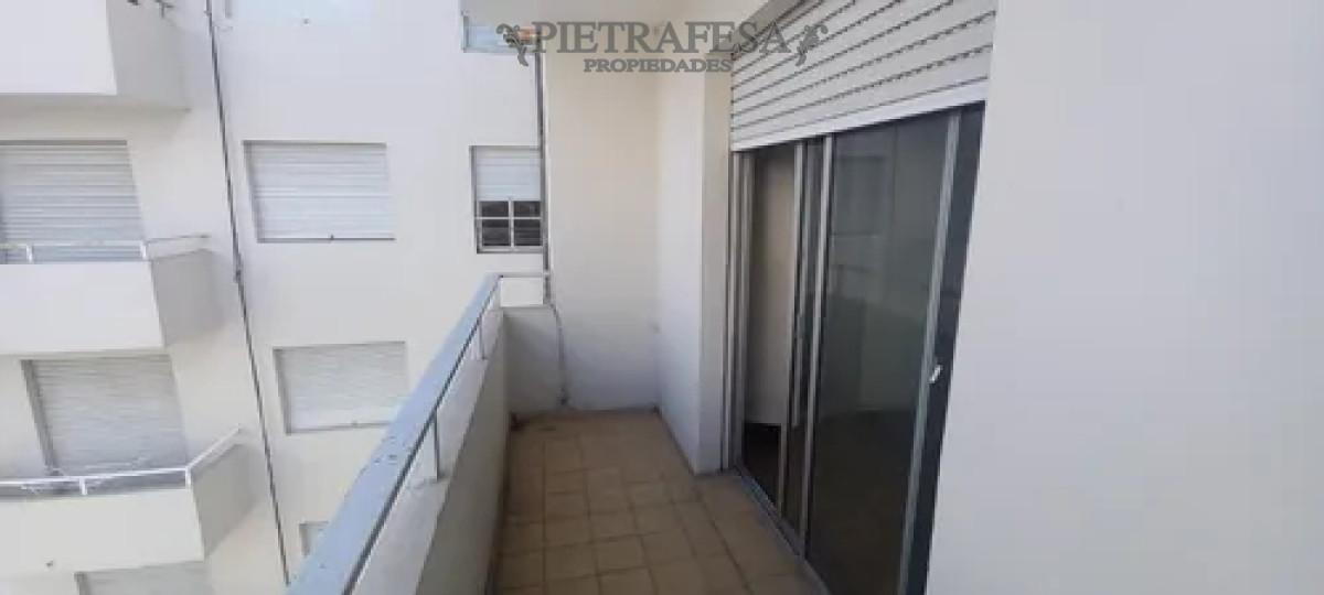 Apartamento ID.13645 - Apartamento en alquiler, 3dormitorios, 2baños, balcón, terraza lav. Cordón. 