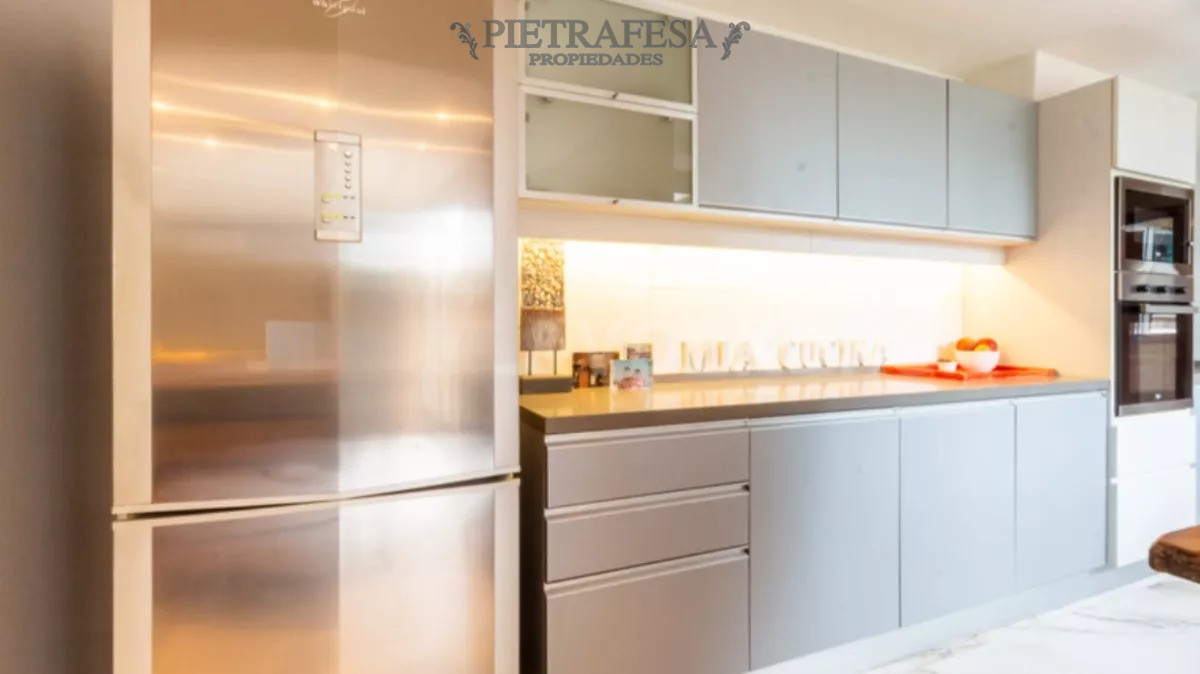 Apartamento ID.12542 - Apto en venta con renta, 3 dormitorios, terraza, garaje-Pocitos 