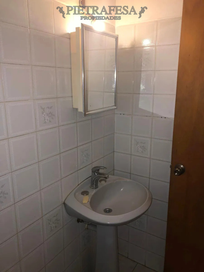 Apartamento ID.13970 - Apto en venta 2 dorm, 1 baño y patio en Carrasco Norte