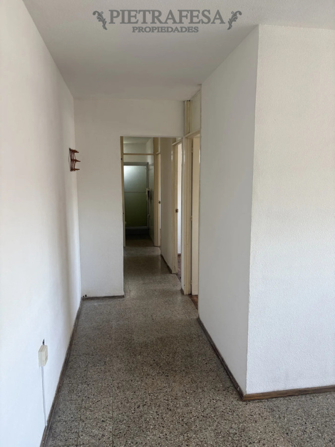 Apartamento ID.15391 - Apartamento en venta, 3 dormitorios, 1 baño, terraza lavadero. Malvin Norte.