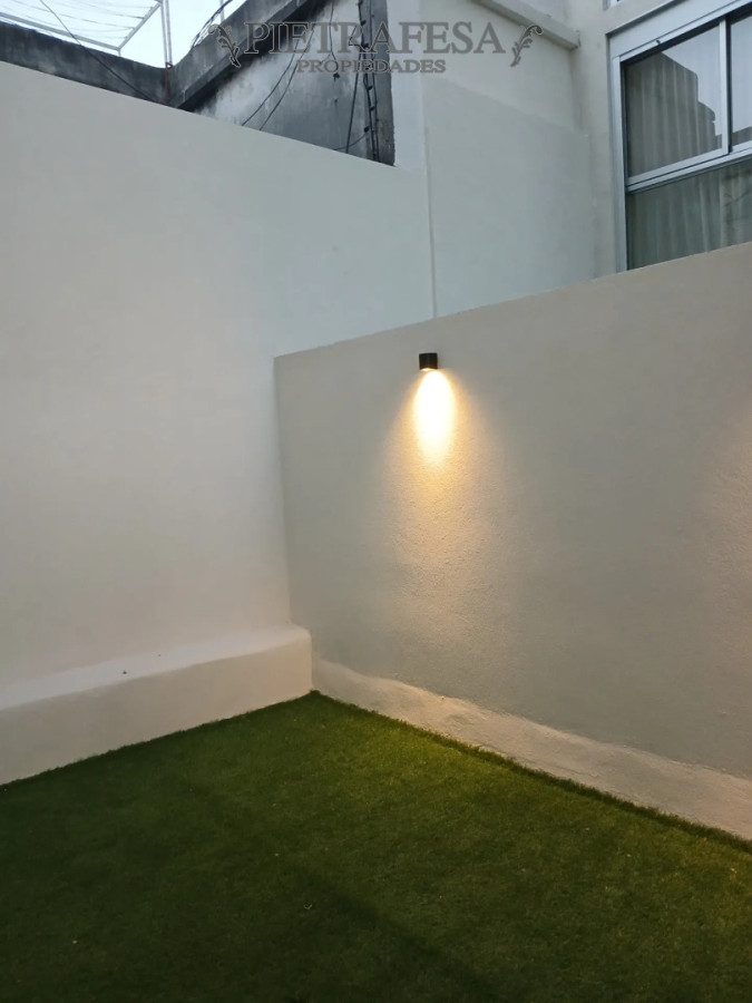 Apartamento ID.16204 - Apartamento en venta, monoambiente, 1baño. La Blanqueada. Con renta.