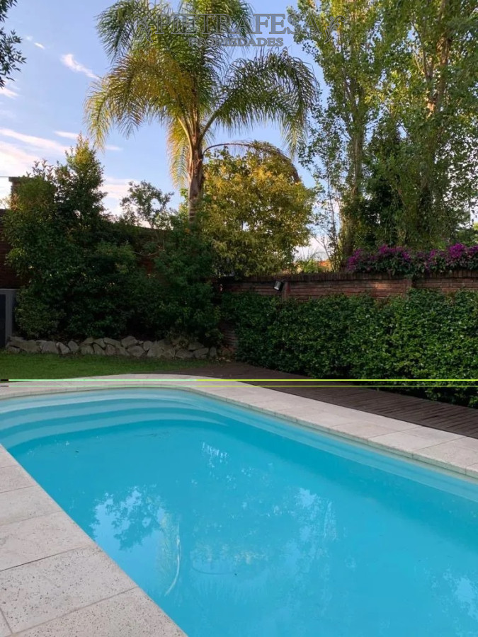 Apartamento ID.13850 - Imperdible apto en venta 2 dormitorios, 2 baños, gje- Carrasco