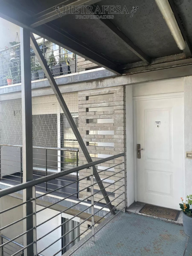 Apartamento ID.13049 - Apto con renta en venta 2 dorm, 1 baño y cochera-La Blanqueda