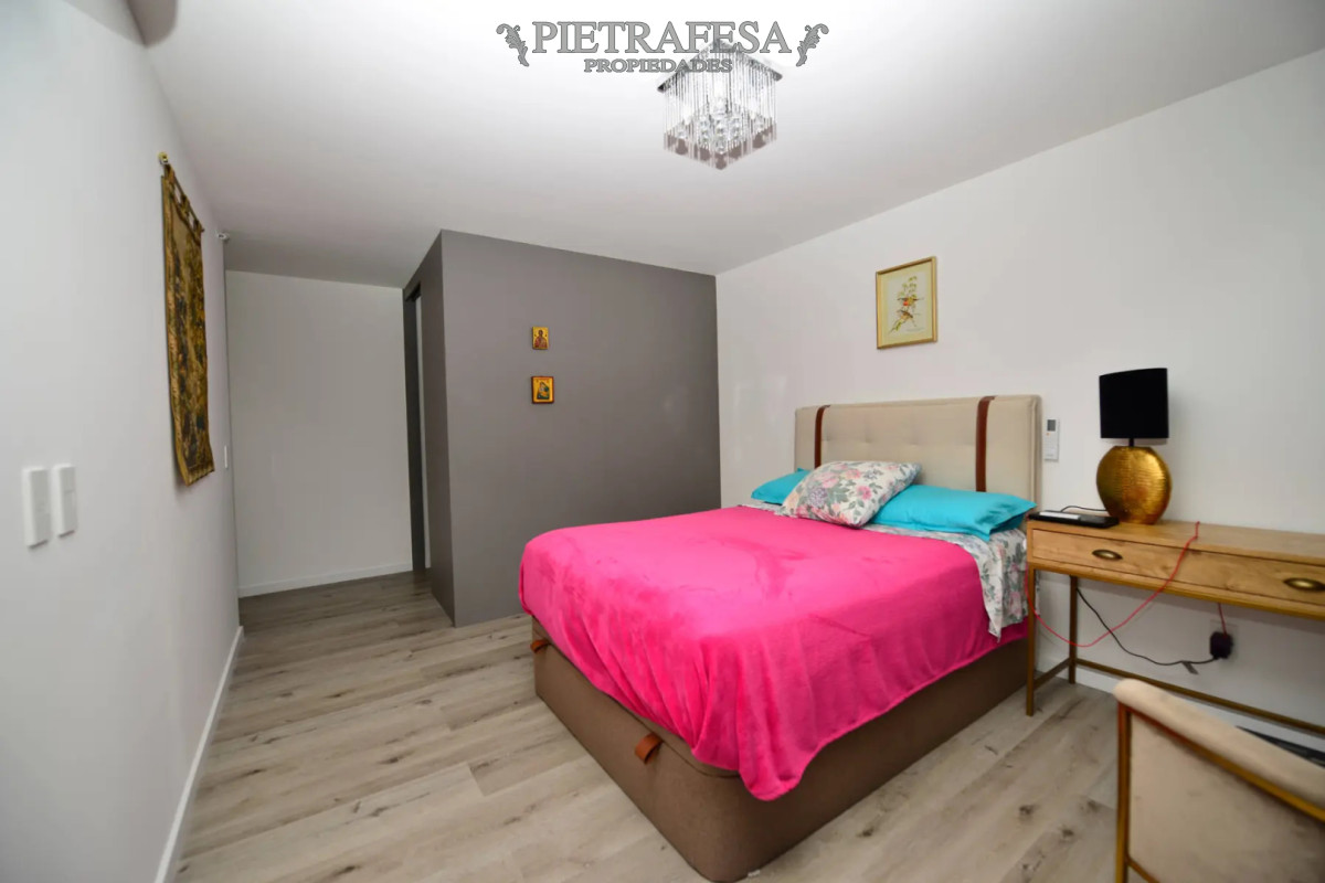 Apartamento ID.15101 - Apartamento en venta, 3 dormitorios, 2 baños, terraza, garaje. Amueblado. Buceo.