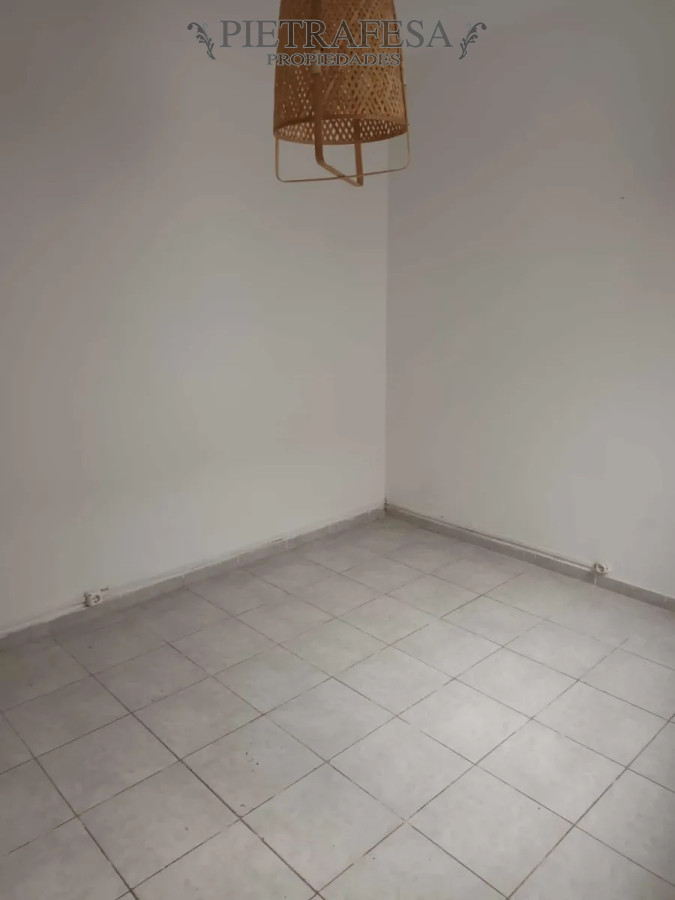 Apartamento ID.13938 - Apto en alquiler, 1 dormitorio, 1 baño, patio-Cerrito
