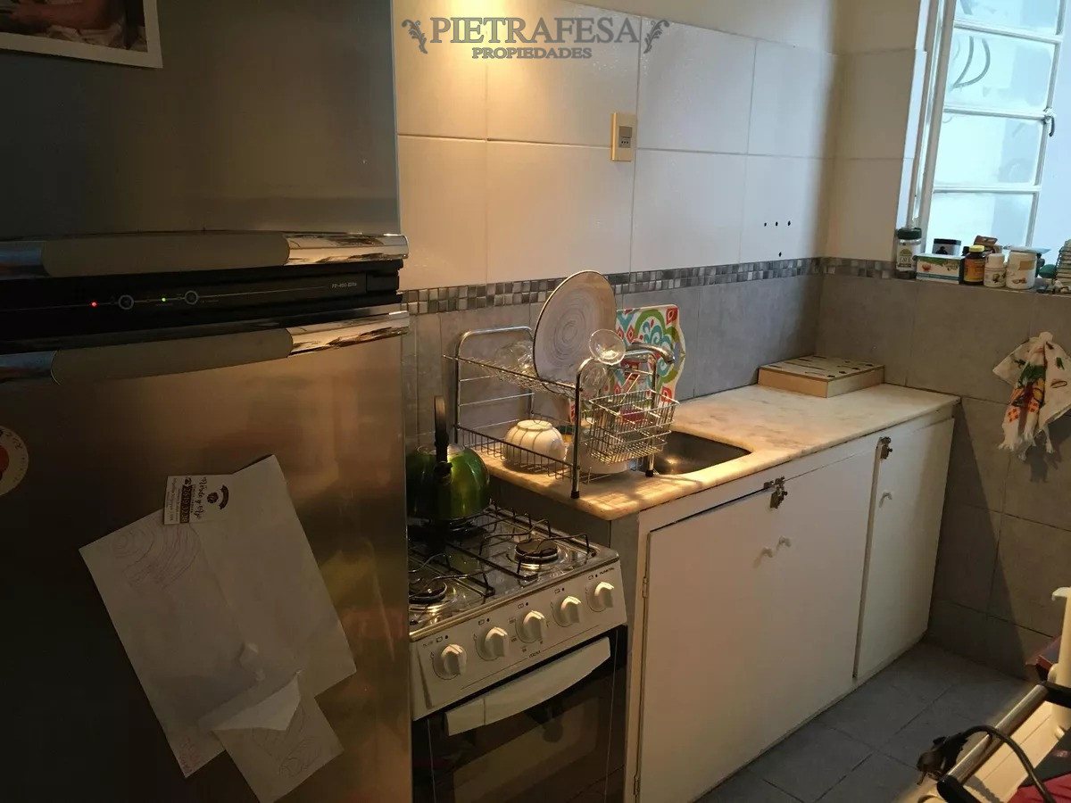 Apartamento ID.12090 - Apto en venta con renta 2 dormitorios, 1 baño -Punta Carretas