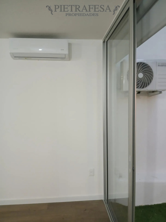 Apartamento ID.16204 - Apartamento en venta, monoambiente, 1baño. La Blanqueada. Con renta.