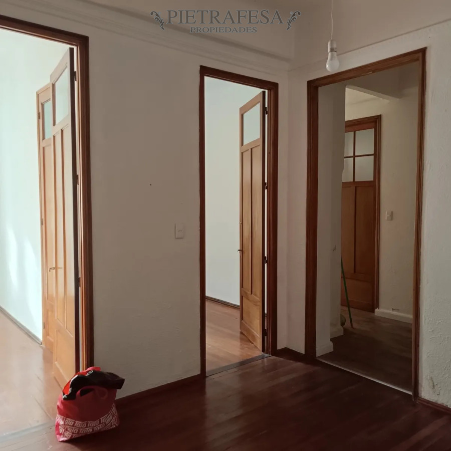 Apartamento ID.13857 - Apto en venta sobre avenida, 4 dormitorios, 2 baños- Centro