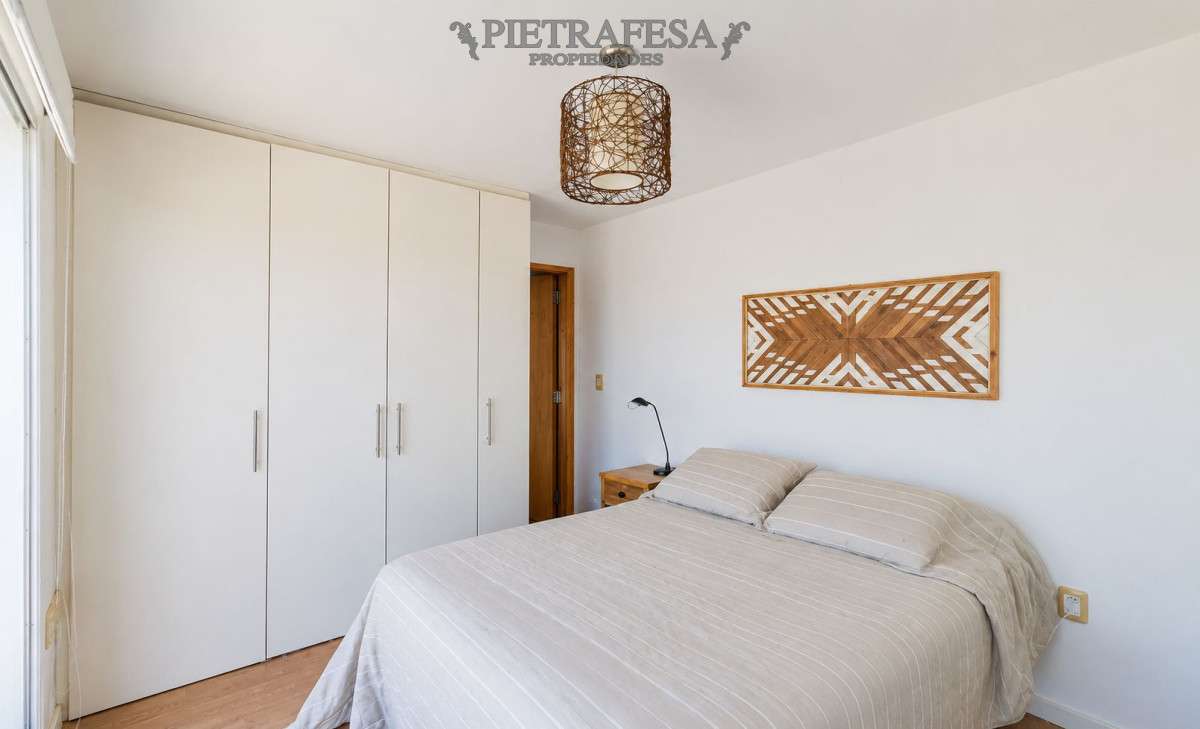 Apartamento ID.15436 - Apartamento penthouse en venta, 2 dormitorios, 2 baños, amplia terraza, garaje. Malvin.