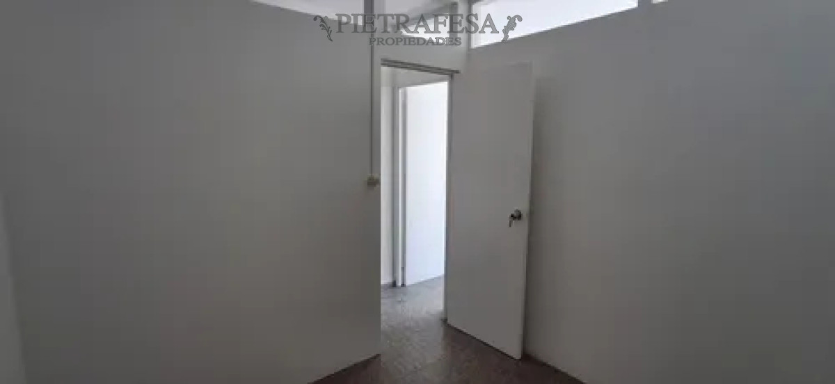 Apartamento ID.13924 - Apartamento en alquiler, 2 dormitorios, 1 baño. Centro.