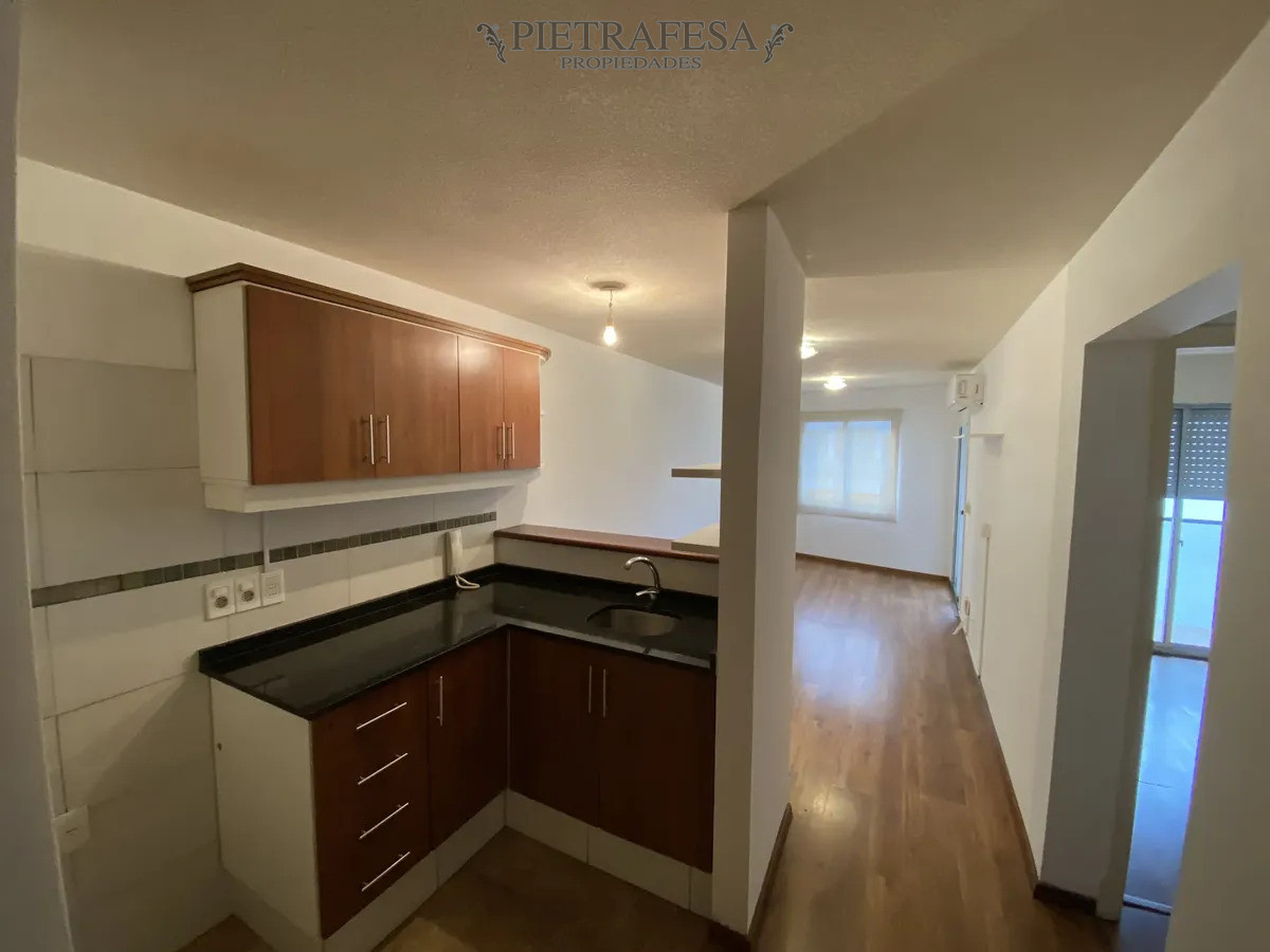 Apartamento ID.15967 - Apartamento en venta, 1 dormitorio, 1 baño, terraza. Pocitos.
